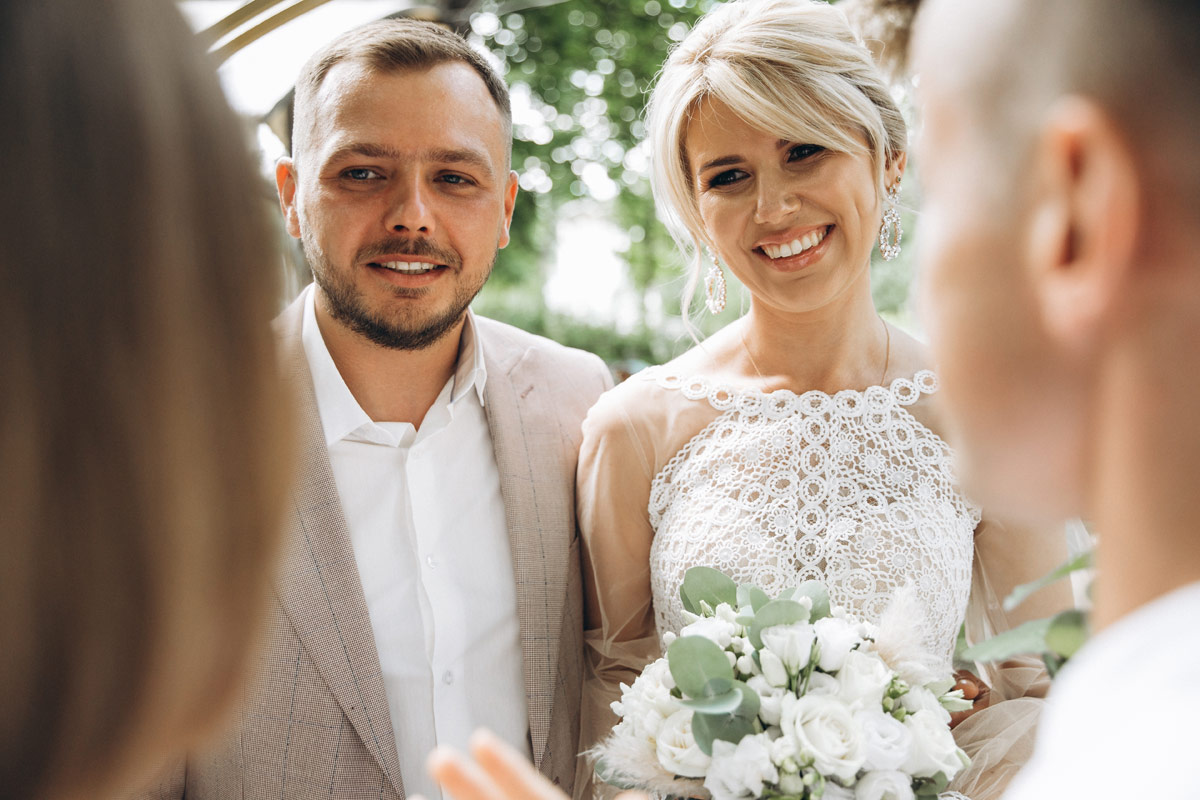 Trouwen-in-de-gemeente-sStichtse-Vecht_trouwambtenaar